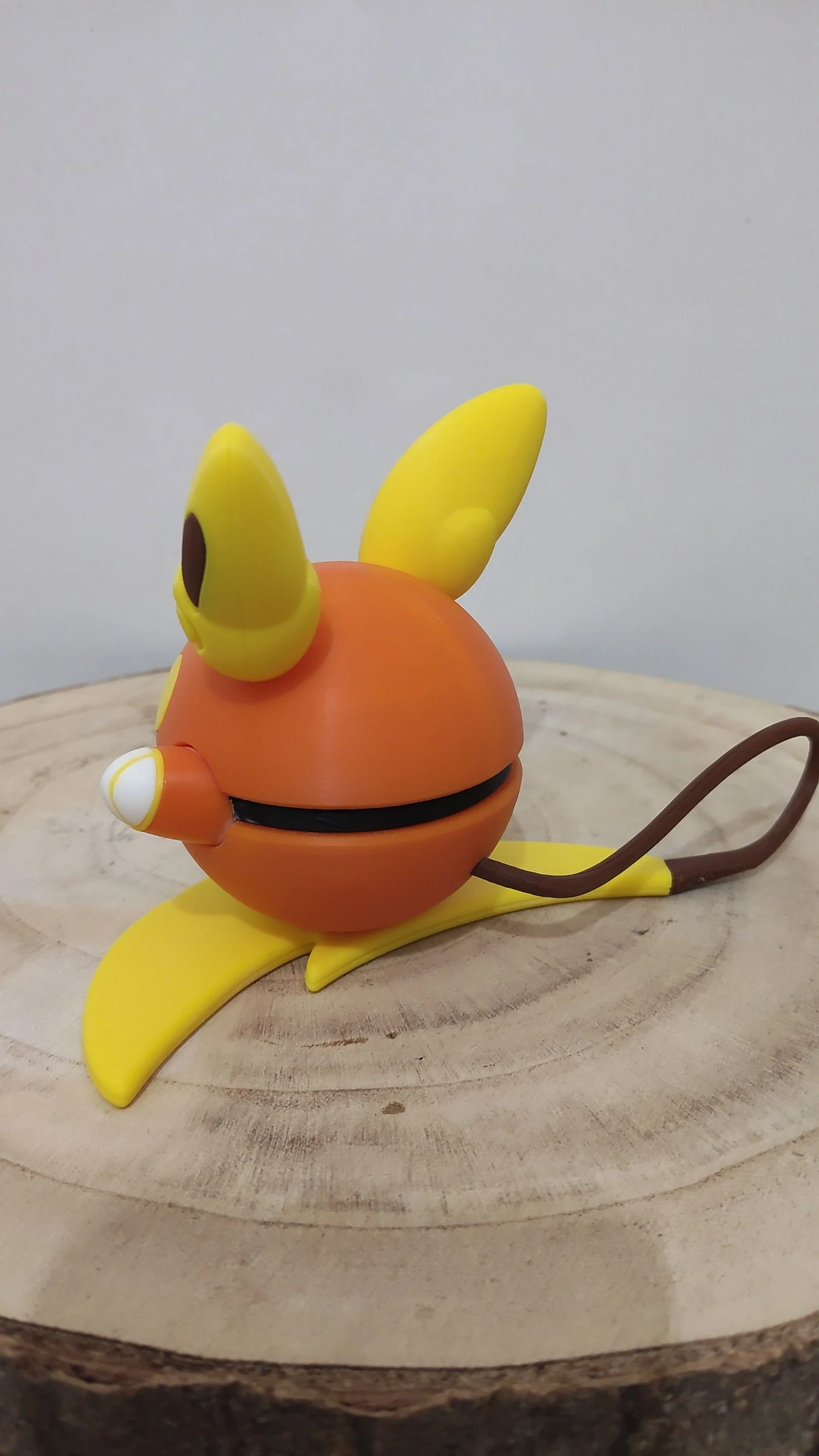 Alolan Raichu Pokeball Pokemon – photo 2